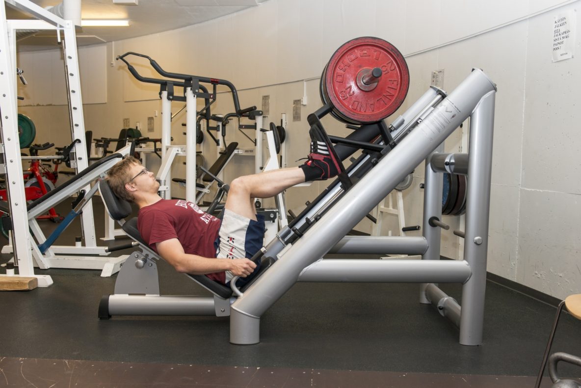 Uimahalli kuntokeskus Aarresaari